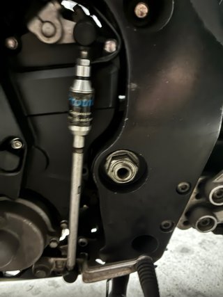 Suzuki GSX-R 600 K7 Negra y Amarilla