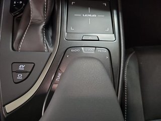 Lexus UX 2.0 250h Business