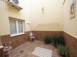 Casa adosada en venta en Tomelloso