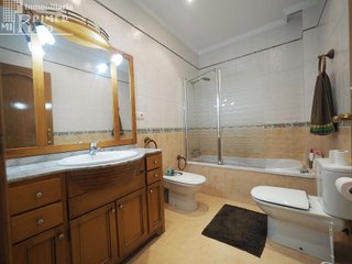 Casa adosada en venta en Tomelloso