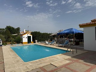 Chalet en venta en Carmona