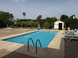 Chalet en venta en Carmona