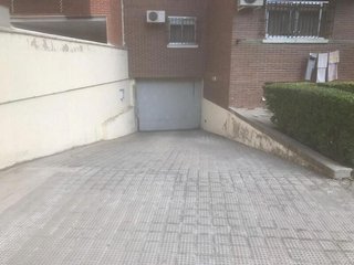 Garaje en venta en San Andrés en Madrid