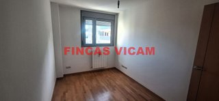 Piso en venta en Los Olivos en Huesca