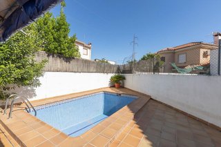 Casa pareada en venta en Residencial Triana - Barrio Alto en Gabias (Las)