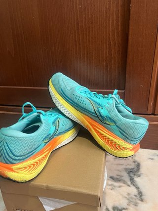 Zapatillas deportivas coloridas