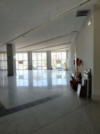 Local comercial en alquiler en Palacio de Congresos - Urbadiez - Entrepuentes en Sevilla