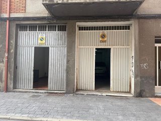 Garaje en venta en Flores de Sil - La Placa en Ponferrada