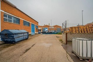Nave industrial en venta en Camarma de Esteruelas