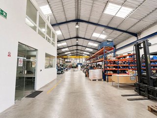 Nave industrial en venta en Humanes de Madrid