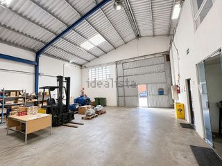 Nave industrial en venta en Humanes de Madrid