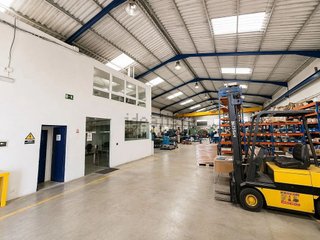 Nave industrial en venta en Humanes de Madrid