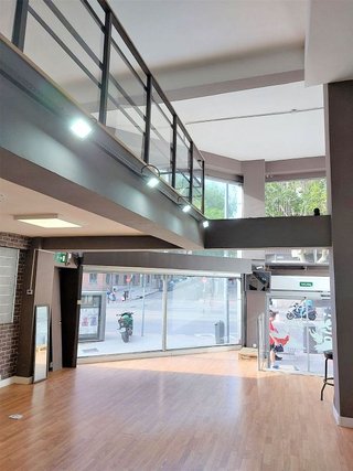Local comercial en venta en Pacífico en Madrid