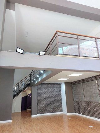 Local comercial en venta en Pacífico en Madrid