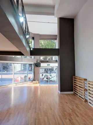 Local comercial en venta en Pacífico en Madrid