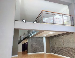Local comercial en venta en Pacífico en Madrid