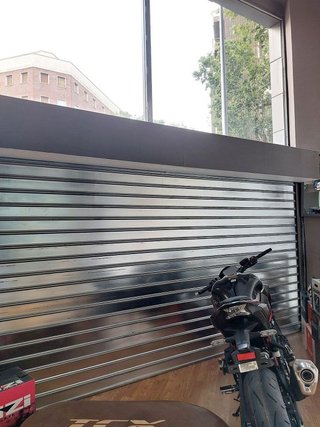 Local comercial en venta en Pacífico en Madrid