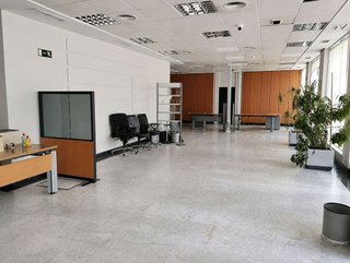 Local comercial en venta en Viaplana en Huelva