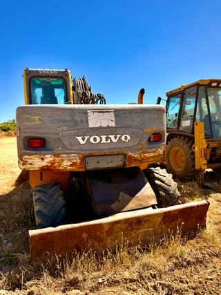 Retroexcavadora Rueda Volvo EW160 AÑO 2004