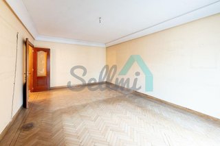 Piso en venta en Zona Teatro Campoamor en Oviedo