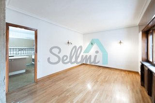 Piso en venta en Zona Teatro Campoamor en Oviedo