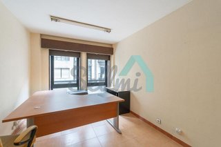 Oficina en venta en Zona Teatro Campoamor en Oviedo