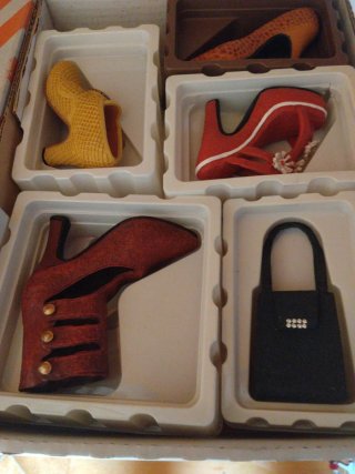 Colección Zapatos y Bolsos Mini Planeta DeAgostini