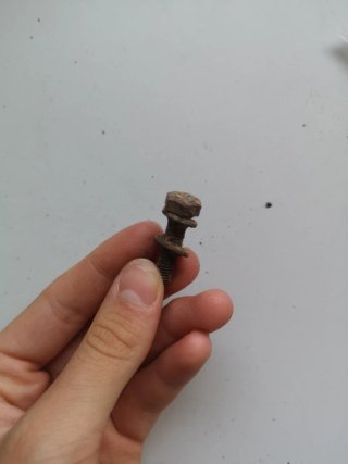 2 clavos y tapón vino 60s