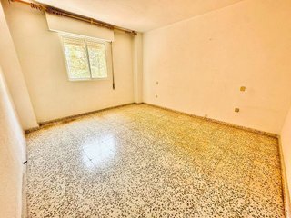 Piso en venta en Parque Victoria Eugenia en Málaga