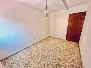 Piso en venta en Parque Victoria Eugenia en Málaga