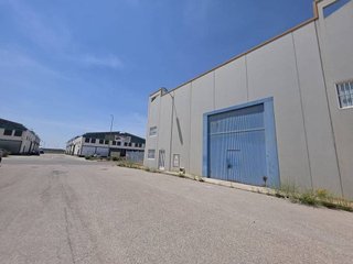 Local comercial en venta en Santa Cruz - Industria - Polígono Campollano en Albacete