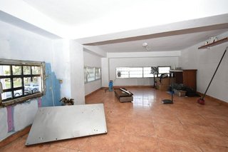 Local comercial en venta en La Paz - Segunda Aguada - Loreto en Cádiz