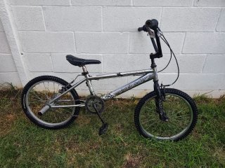 Bicicleta Monty BMX