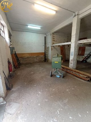 Local comercial en venta en Cuatro Caminos en Santander