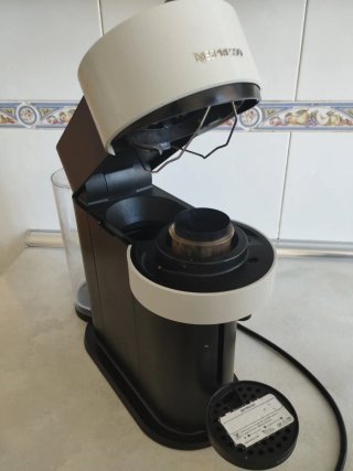 Cafetera Nespresso Vertuo Krups Blanca