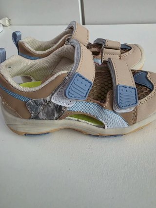 Sandalias unisex cerradas de verano talla 28