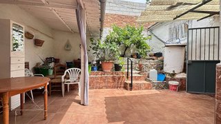 Casa adosada en venta en Illora