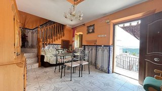 Casa adosada en venta en Illora