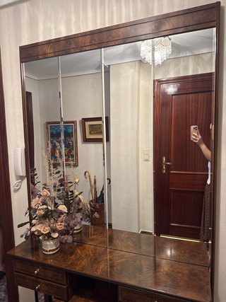 Mueble recibidor con espejo y cajones