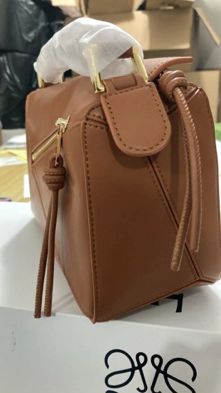 Bolso  tipo Loewe Puzzle Marrón