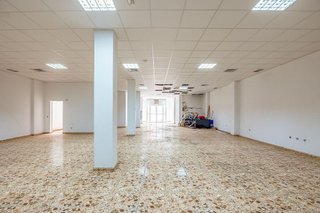 Local comercial en venta en Vecindario norte-Cruce Sardina en Santa Lucía de Tirajana