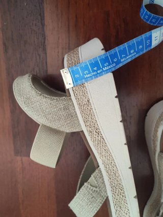 Sandalias Skechers Slip-ins Beige
