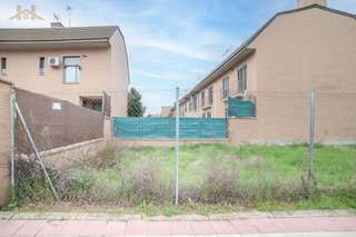 Terreno en venta en Fuentebella-San Felix-El Leguario en Parla