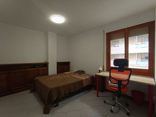 Piso en venta en Los Olivos en Huesca