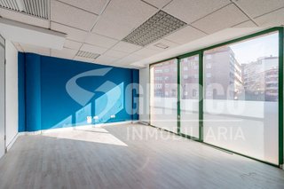 Local comercial en venta en San Isidro - Los Almendros en Alcalá de Henares