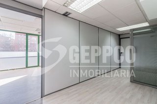 Local comercial en venta en San Isidro - Los Almendros en Alcalá de Henares