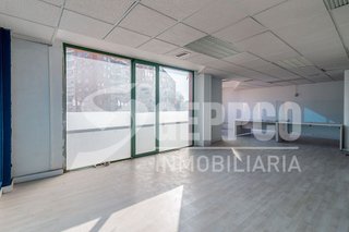Local comercial en venta en San Isidro - Los Almendros en Alcalá de Henares