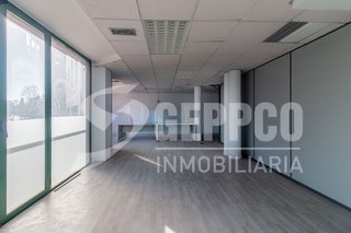 Local comercial en venta en San Isidro - Los Almendros en Alcalá de Henares