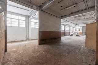 Nave industrial en venta en Olot