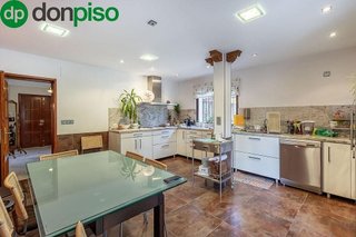 Chalet en venta en Huétor Vega
